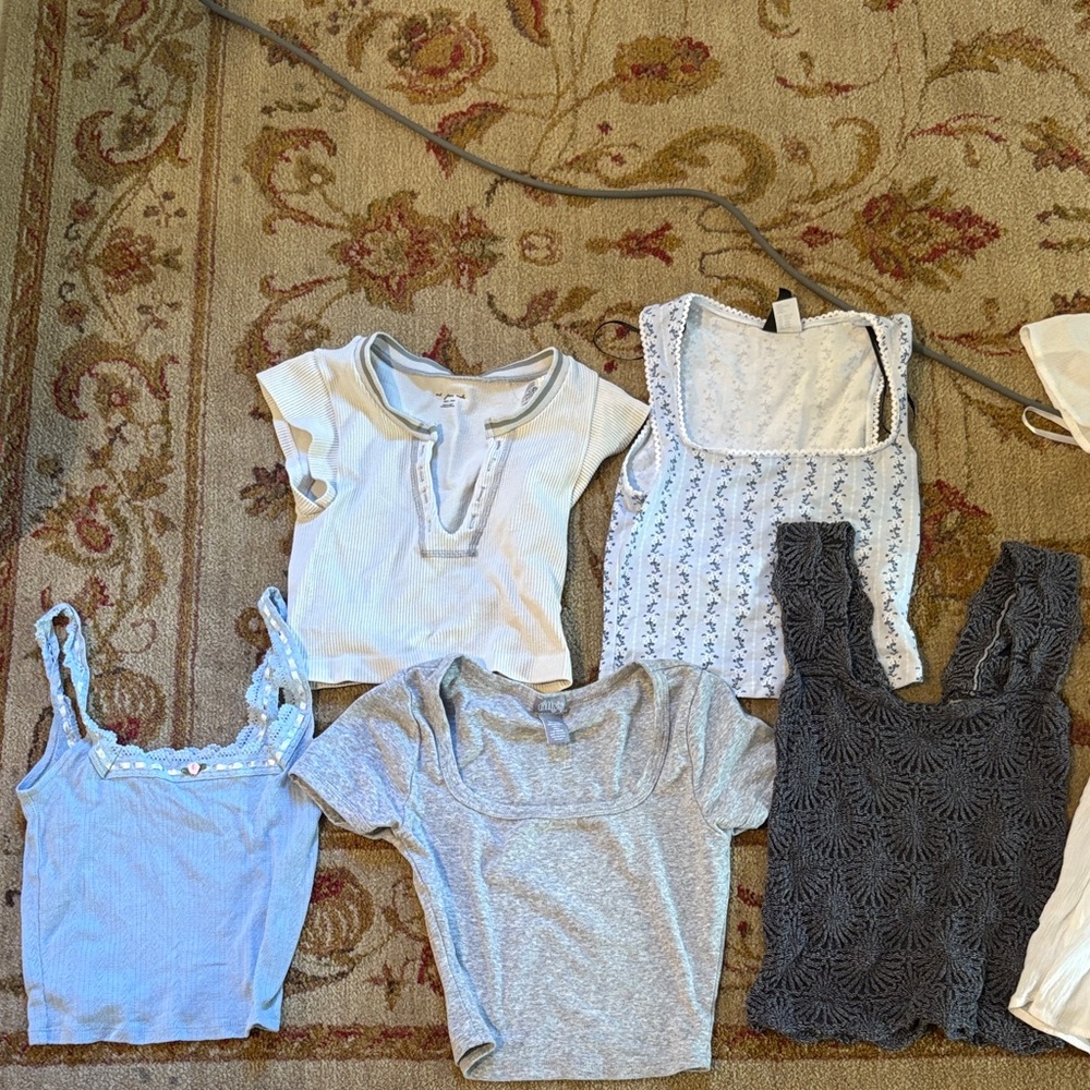 Tilly's, Urban Outfitters, Free People, HM, and pac Sun tops. XXS.